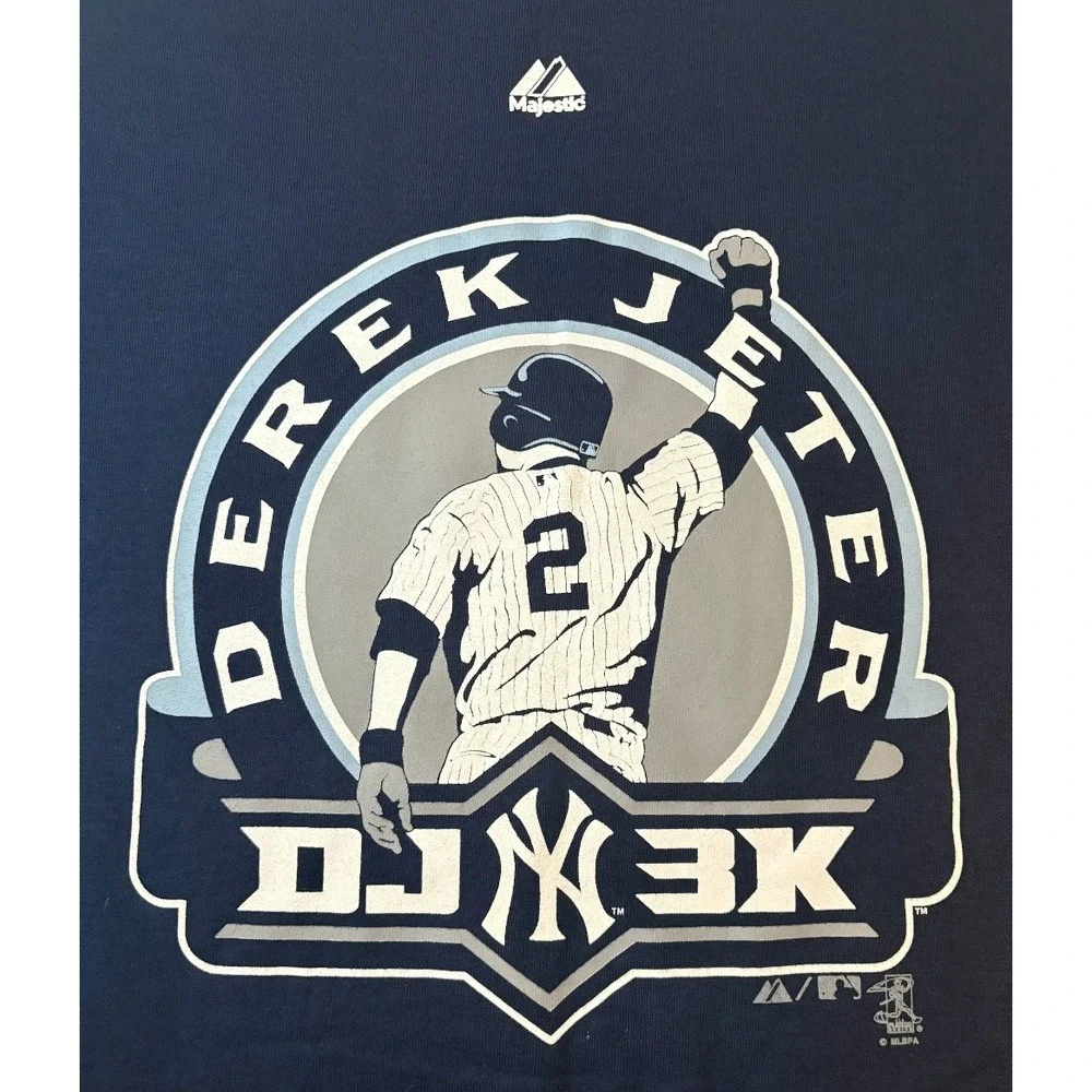 Vintage Derek Jeter Majestic Yankees T-Shirt | Blue | Small